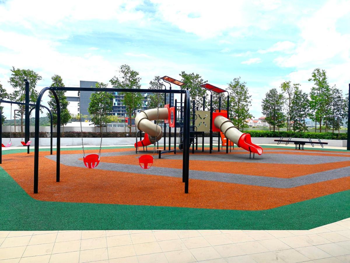 Alanis Residences Klia Kota Warisan Sepang By Dreamstay Exterior foto