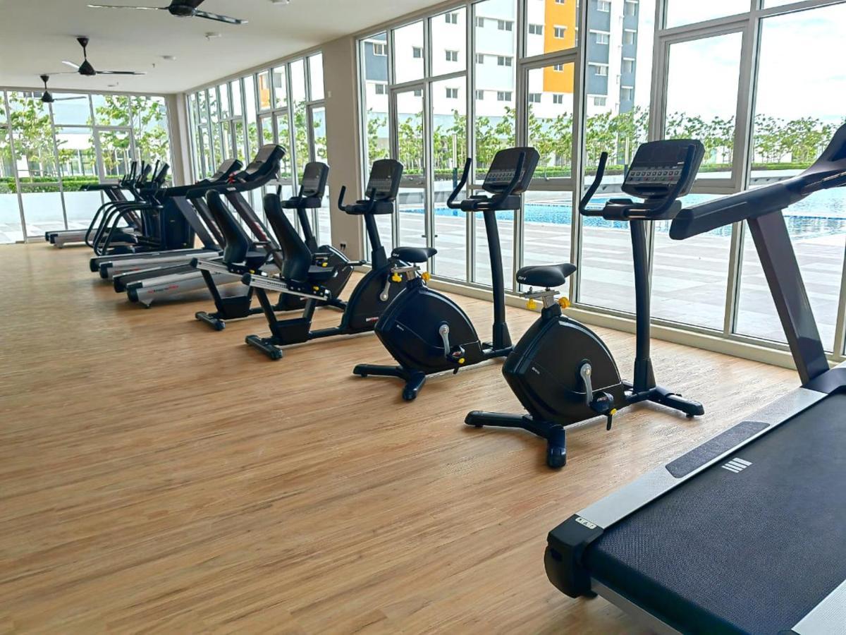 Alanis Residences Klia Kota Warisan Sepang By Dreamstay Exterior foto